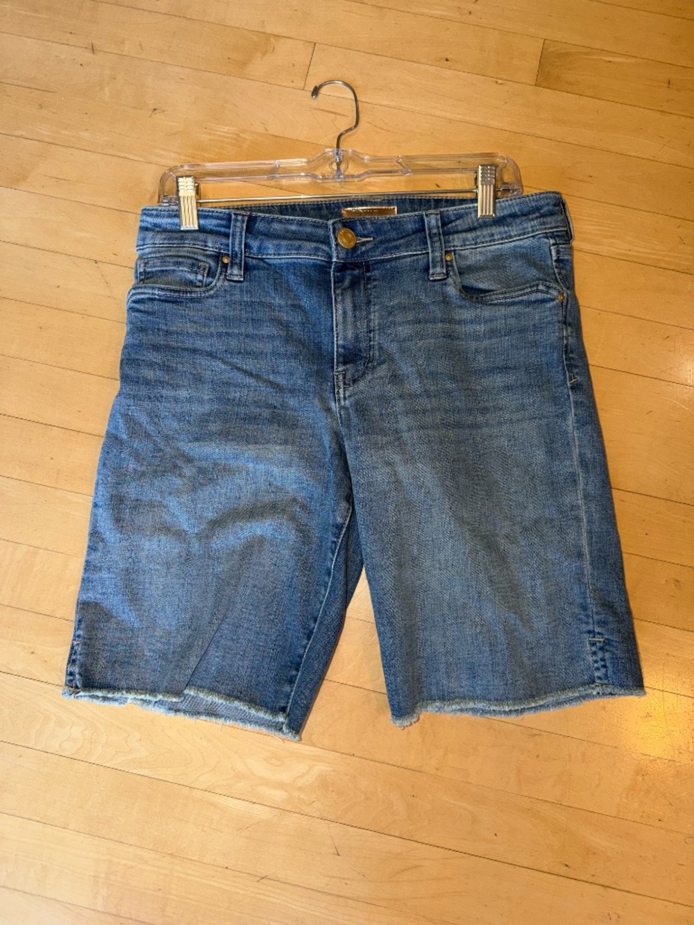 Kut from the Kloth Natalie Bermuda short, 8, CB2655 - Picture 2 of 3